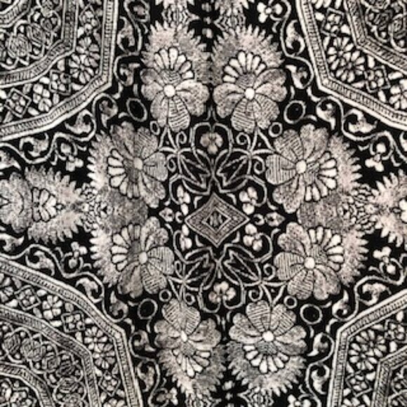 Fig and Flower Anthropologie Black White High Low Flowy Tunic Crochet Cuffs 2X - Picture 5 of 9